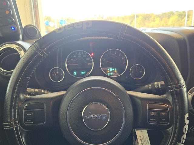 2012 Jeep Wrangler Unlimited Unlimited Sahara