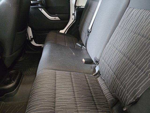 2012 Jeep Wrangler Unlimited Unlimited Sahara