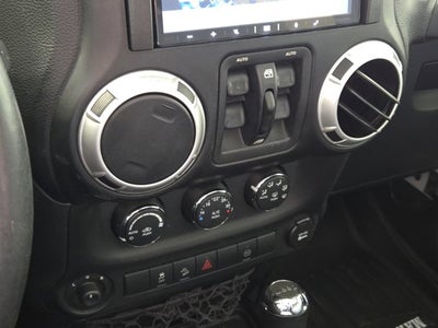 2012 Jeep Wrangler Unlimited Unlimited Sahara