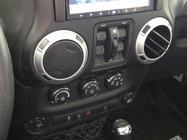 2012 Jeep Wrangler Unlimited Unlimited Sahara