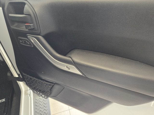 2012 Jeep Wrangler Unlimited Unlimited Sahara