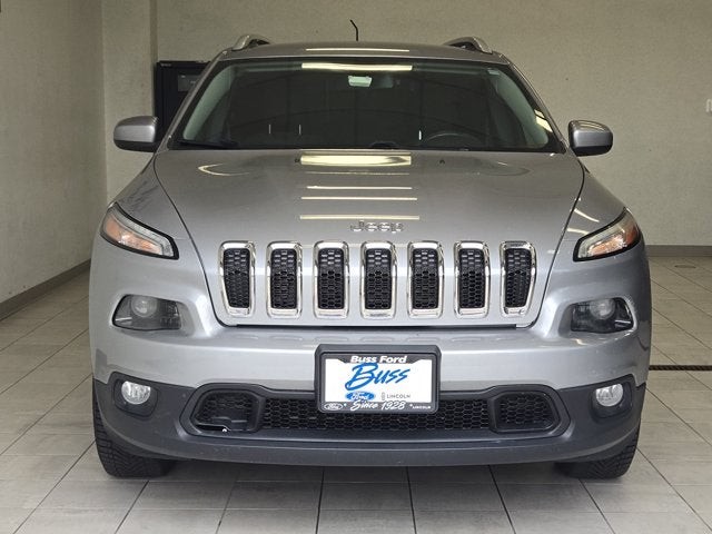 Used 2016 Jeep Cherokee Latitude with VIN 1C4PJMCS4GW215758 for sale in McHenry, IL
