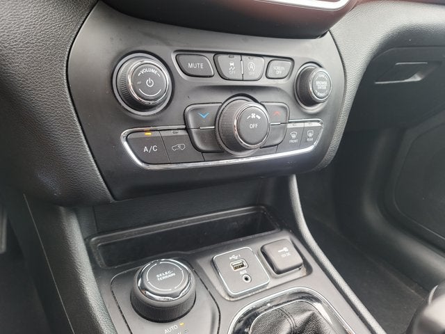2019 Jeep Cherokee Altitude