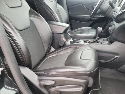 2019 Jeep Cherokee Altitude