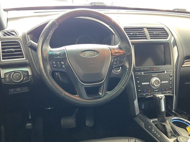 2017 Ford Explorer Platinum