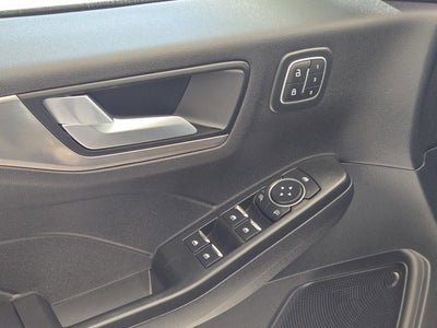 2022 Ford Escape Titanium AWD