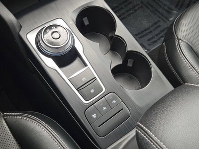 2022 Ford Escape Titanium AWD