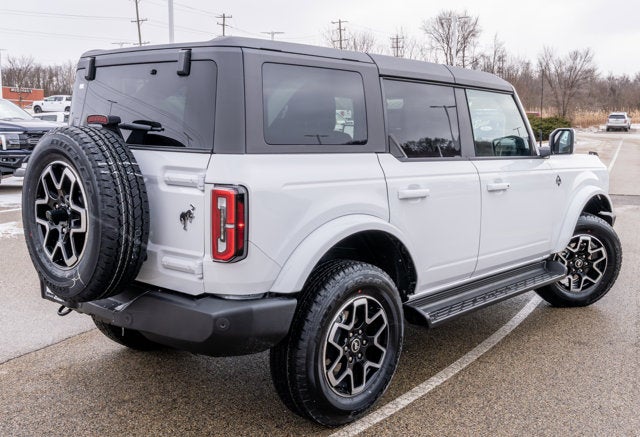 2025 Ford Bronco Outer Banks®