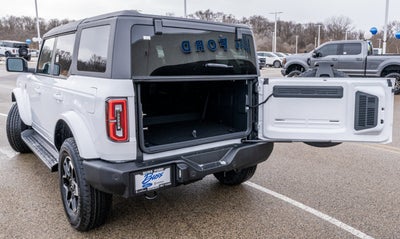 2025 Ford Bronco Outer Banks®