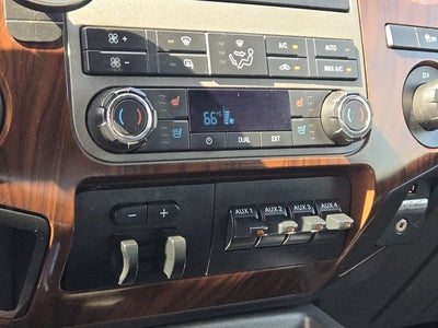 2011 Ford Super Duty F-250 SRW Lariat