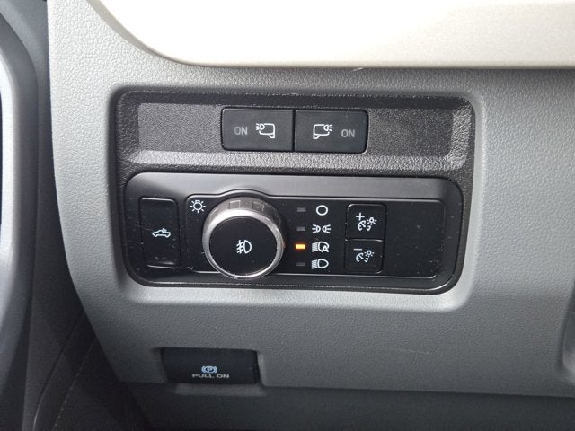 2023 Ford Super Duty F-450 DRW XLT