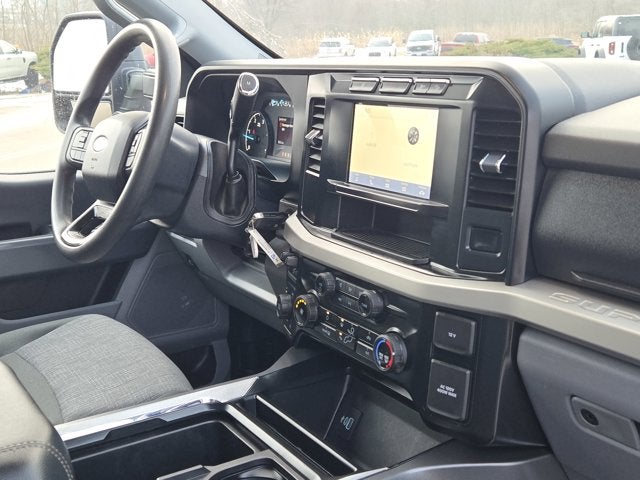 2023 Ford Super Duty F-450 DRW XLT