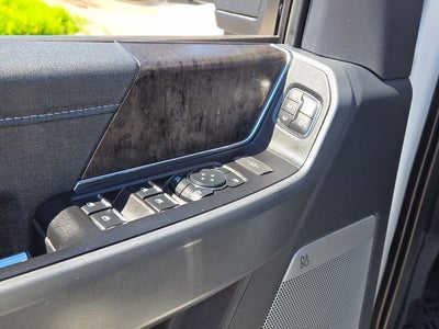 2023 Ford Super Duty F-450 DRW Lariat