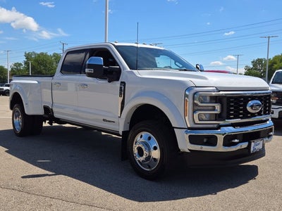 2023 Ford Super Duty F-450 DRW Lariat