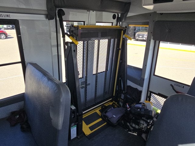 2014 Chevrolet Express Commercial Cutaway School Buss