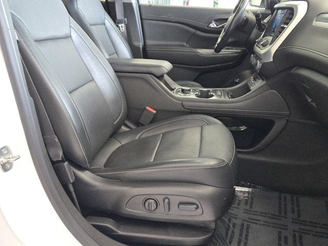 2022 GMC Acadia SLT AWD