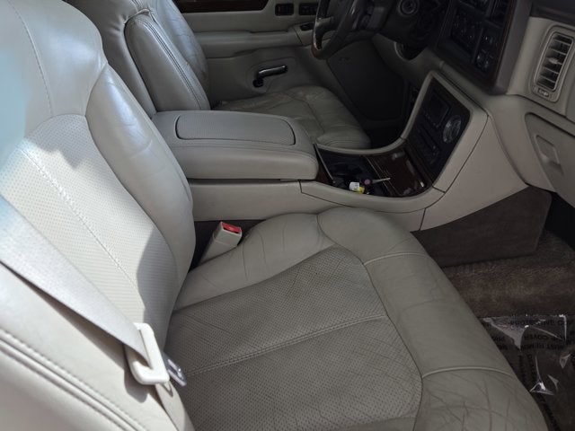 2002 Cadillac Escalade Base AWD