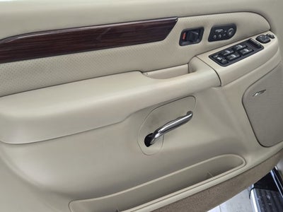 2002 Cadillac Escalade Base AWD