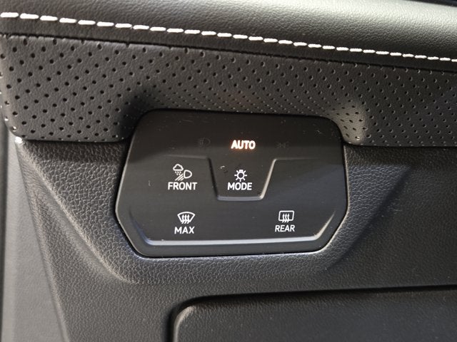 2024 Volkswagen Atlas 2.0T SE with Technology AWD
