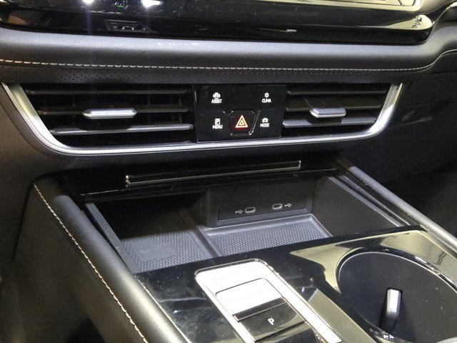 2024 Volkswagen Atlas 2.0T SE with Technology AWD