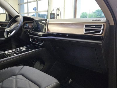 2024 Volkswagen Atlas 2.0T SE with Technology AWD