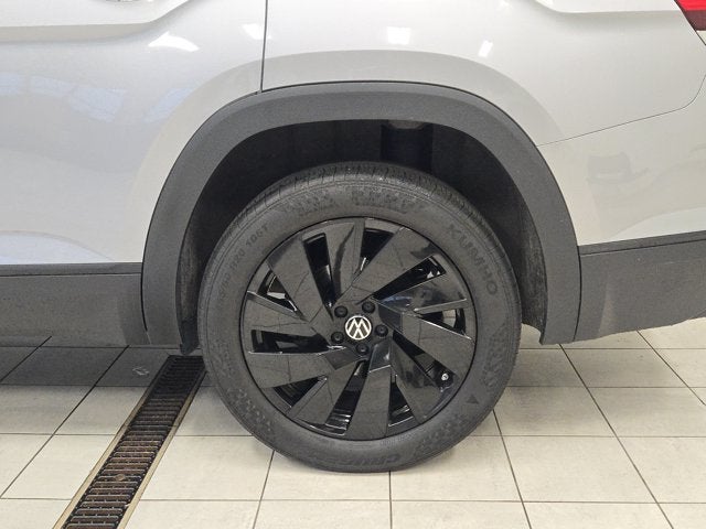2024 Volkswagen Atlas 2.0T SE with Technology AWD