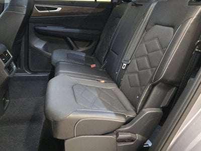 2024 Volkswagen Atlas 2.0T SE with Technology AWD