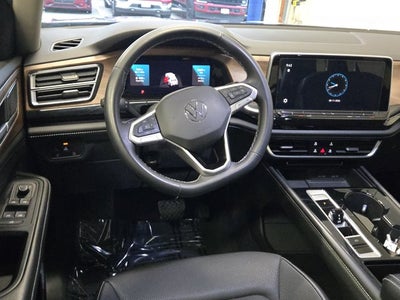 2024 Volkswagen Atlas 2.0T SE with Technology AWD