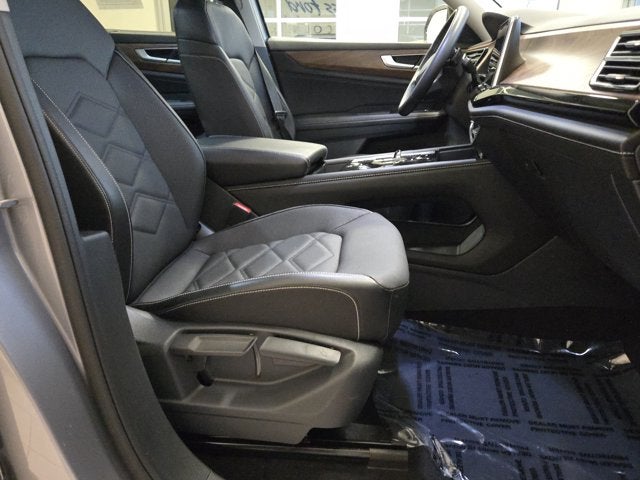 2024 Volkswagen Atlas 2.0T SE with Technology AWD