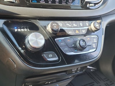 2020 Chrysler Pacifica Touring L Plus