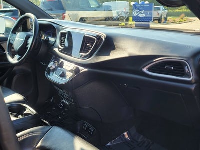 2020 Chrysler Pacifica Touring L Plus