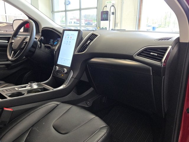 2022 Ford Edge Titanium AWD