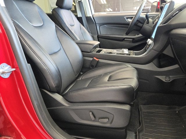 2022 Ford Edge Titanium AWD