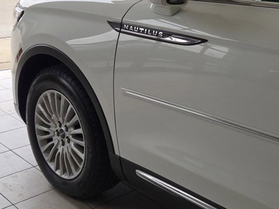2020 Lincoln Nautilus Standard