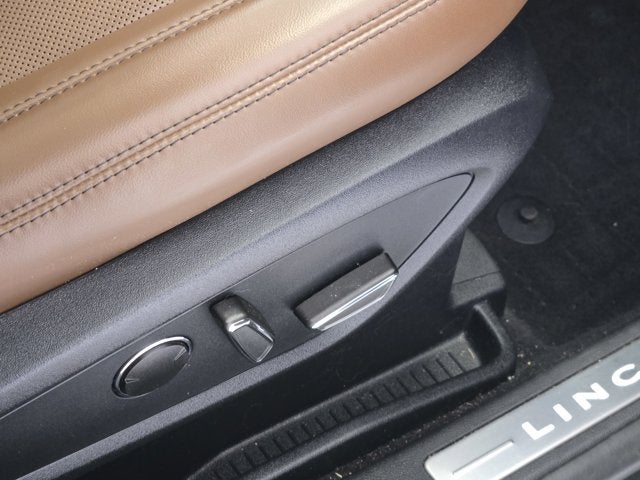 2022 Lincoln Nautilus Reserve AWD