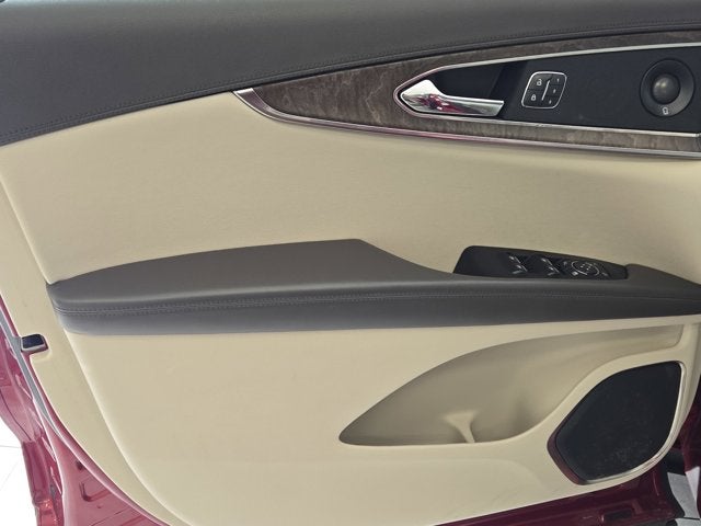 2019 Lincoln Nautilus Reserve AWD