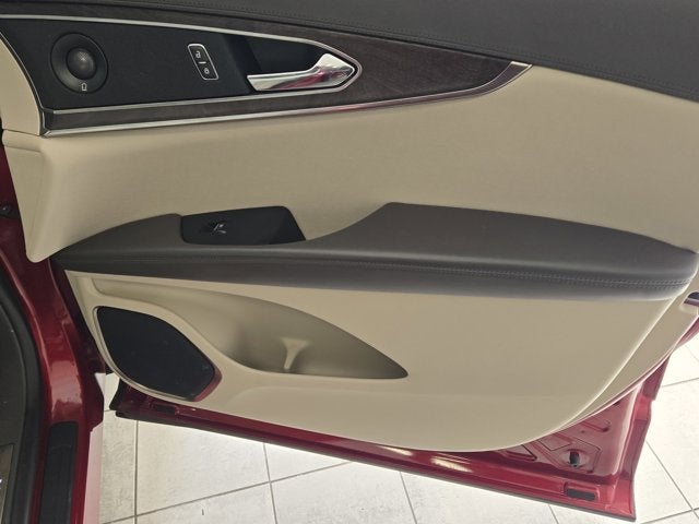 2019 Lincoln Nautilus Reserve AWD