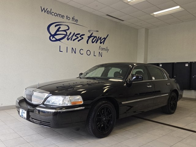 2009 Lincoln Town Car Signature Limited's photo