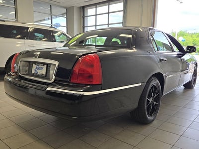 2009 Lincoln Town Car Signature Limited