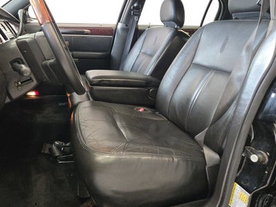 2009 Lincoln Town Car Signature Limited