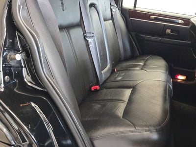 2009 Lincoln Town Car Signature Limited