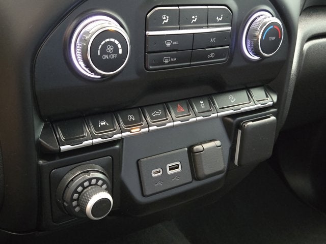 2022 Chevrolet Silverado 1500 Custom Trail Boss