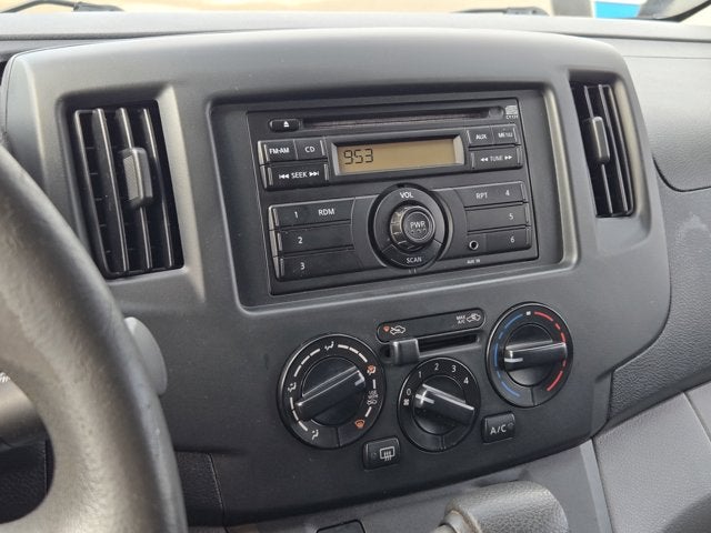 2014 Nissan NV200 S