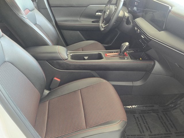 2025 Nissan Kicks SR AWD