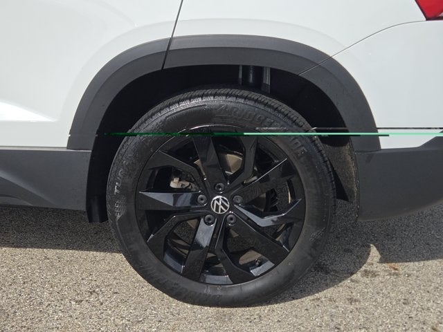 2023 Volkswagen Taos 1.5T SE AWD