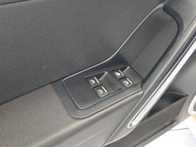 2013 Volkswagen Beetle Convertible 2.5L