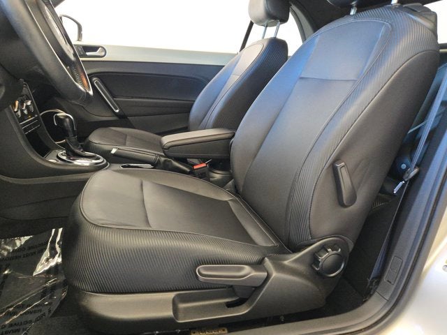 2013 Volkswagen Beetle Convertible 2.5L