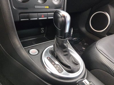2013 Volkswagen Beetle Convertible 2.5L