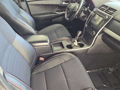2015 Toyota Camry SE