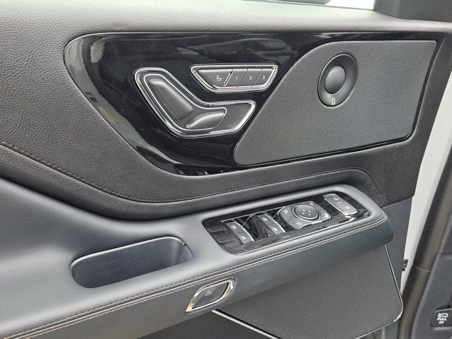 2027 Lincoln Aviator Premiere
